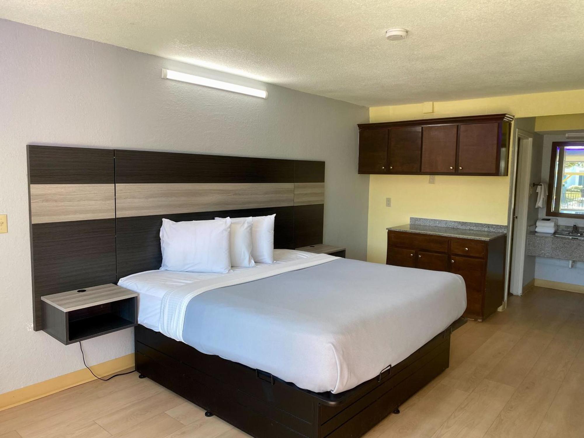 Rest And Relax Inn Ferry Pass 外观 照片